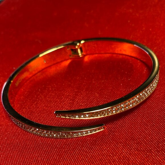 Michael Kors Matchstick Crystal Pave Hinged Bracelet - Picture 6 of 9